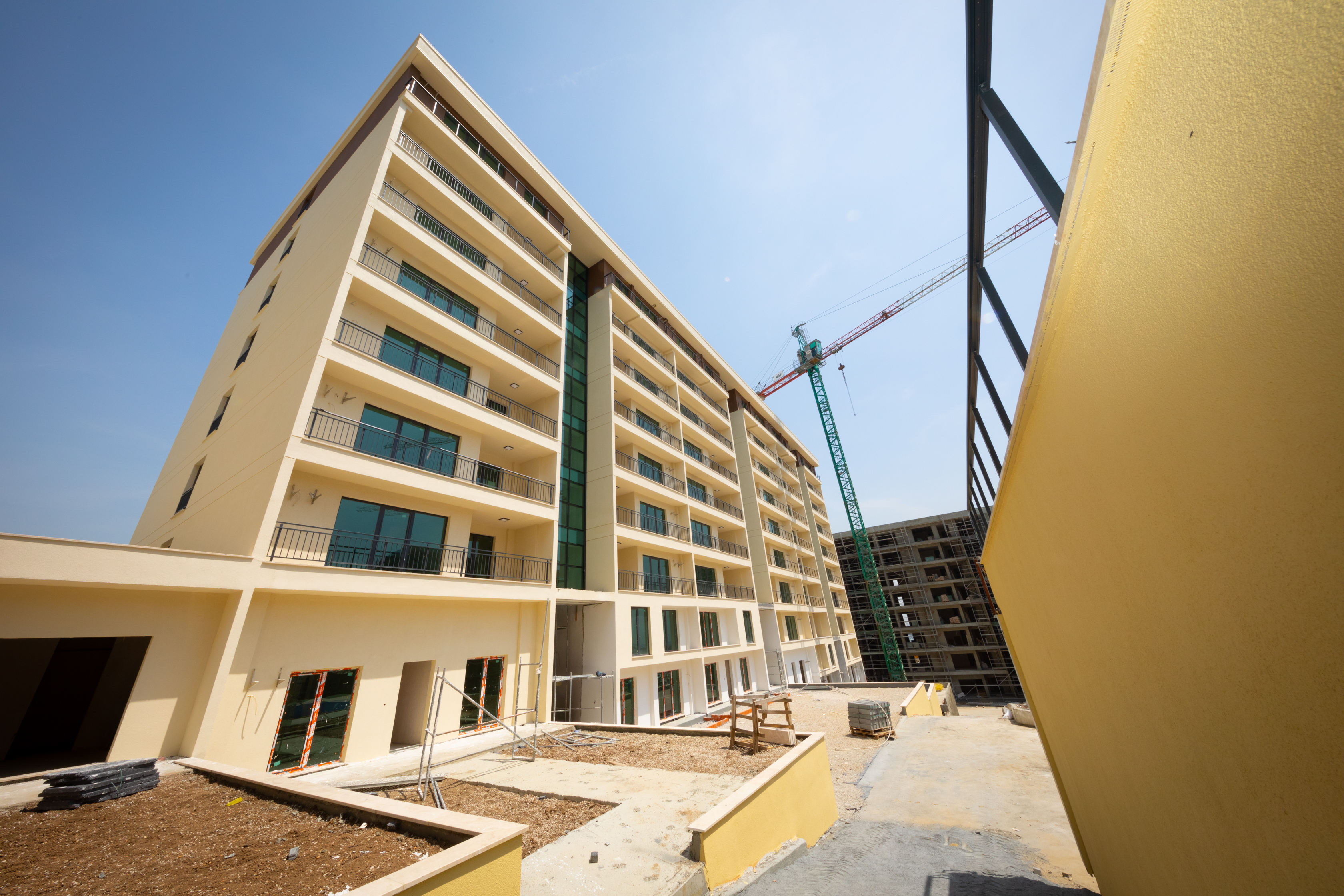 Nowoczesne apartamenty z widokiem na jezioro w Esenyurt – AHTERAN, Stambuł