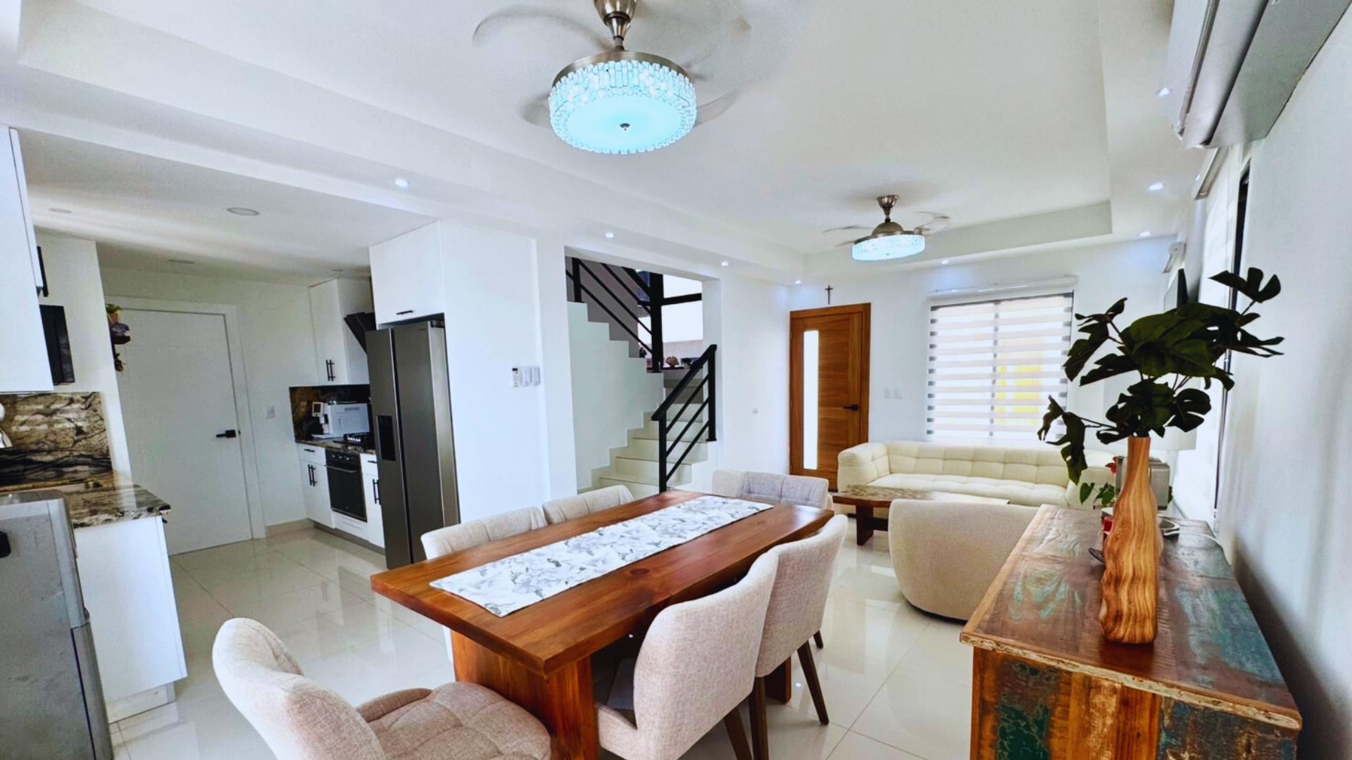 Brandneue moderne Villa