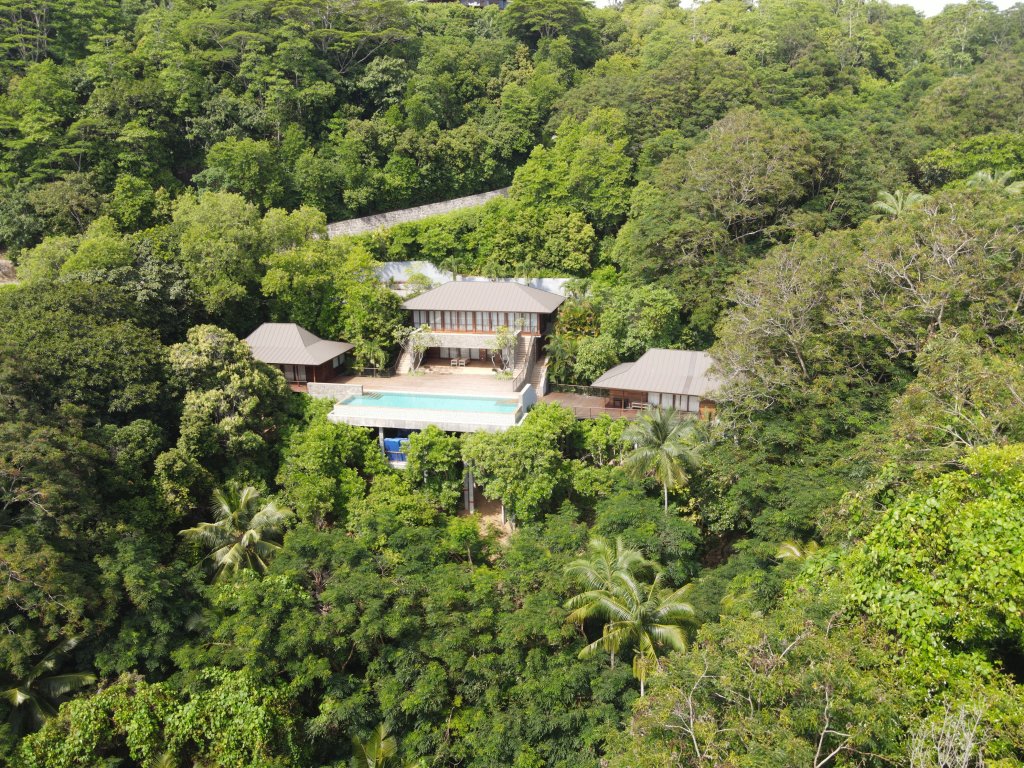 Four Seasons Residential Villa 19 — Ocean View & Absolute Privacy